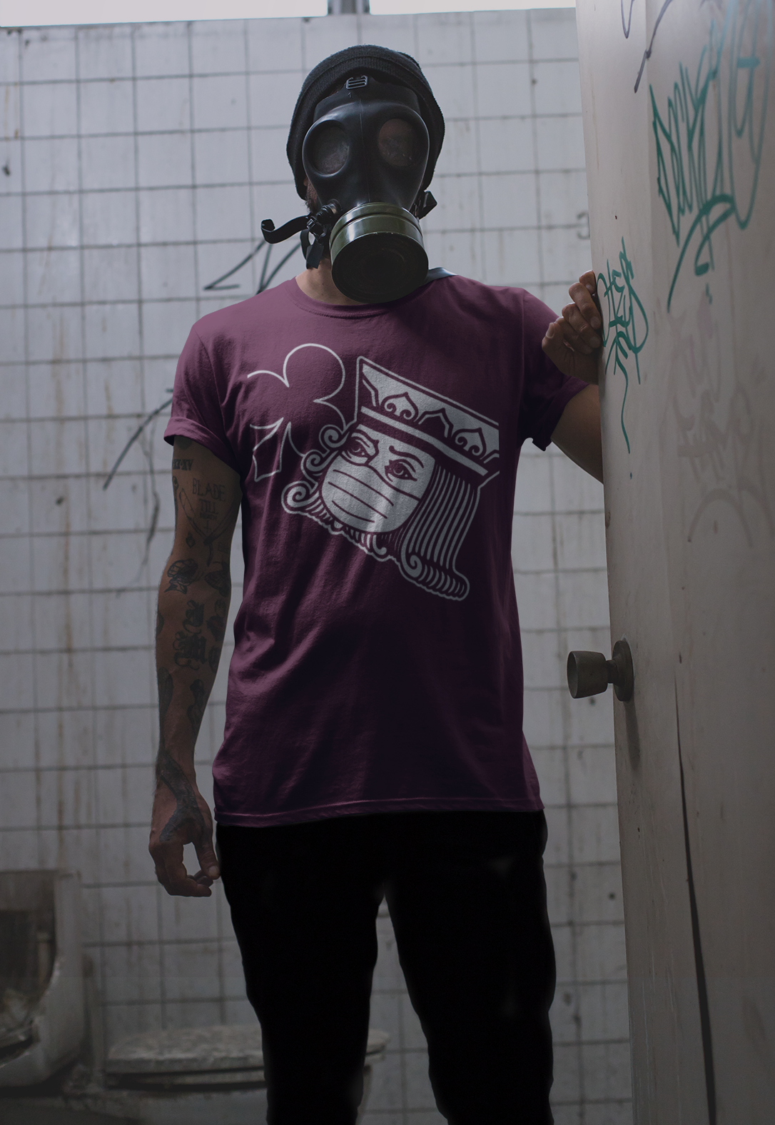 King of Clubs, Wearing Face Mask, Mens T-Shirt (Anti-COVID-19)